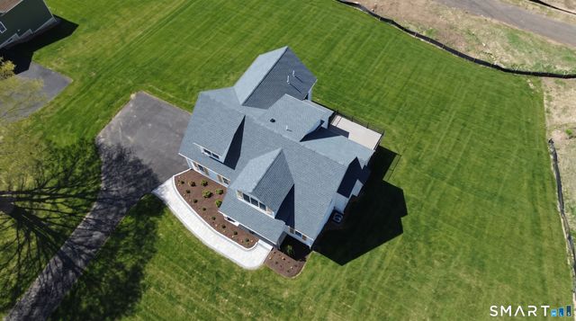 42 Holcomb Street, Simsbury, CT 06070