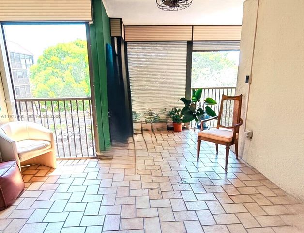 2802 N 46 AVE 520B, Hollywood, FL 33021