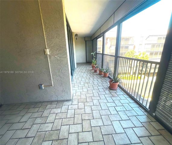 2802 N 46 AVE 520B, Hollywood, FL 33021