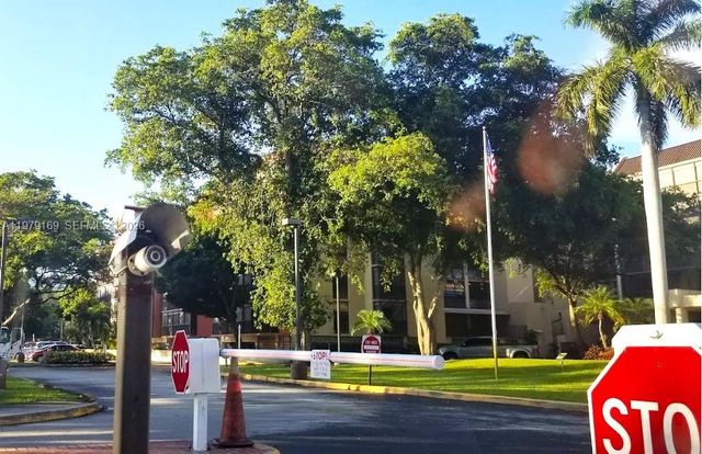 2802 N 46 AVE 520B, Hollywood, FL 33021