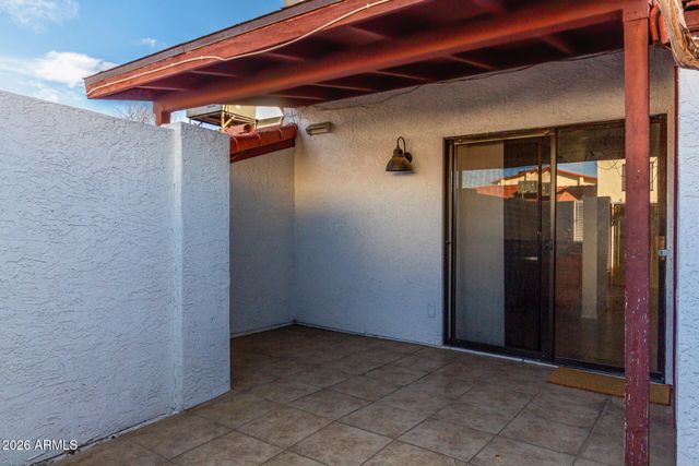 2842 E BECK Lane 2, Phoenix, AZ 85032