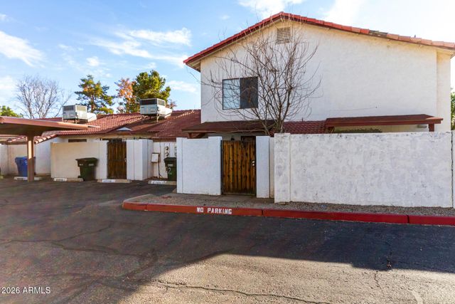 2842 E BECK Lane 2, Phoenix, AZ 85032
