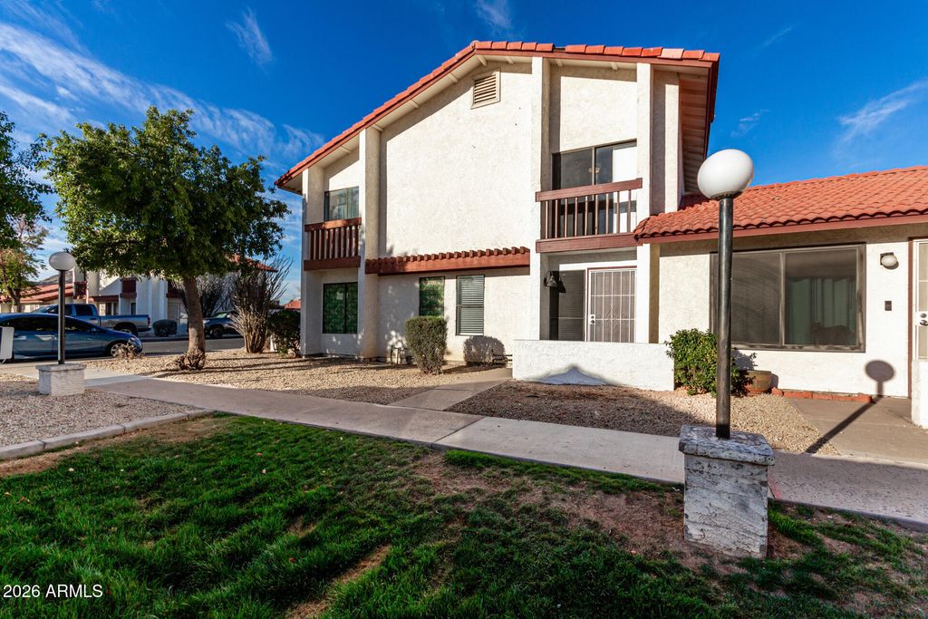 2842 E BECK Lane 2, Phoenix, AZ 85032 — photo 2