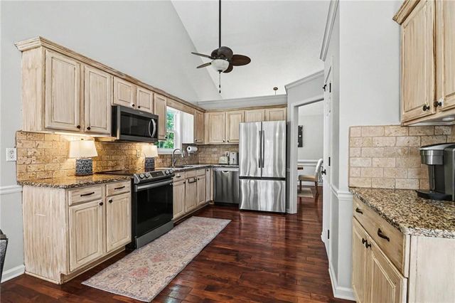 1948 E Bay Street, Hoschton, GA 30548