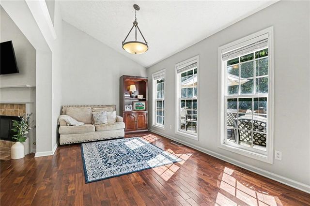 1948 E Bay Street, Hoschton, GA 30548