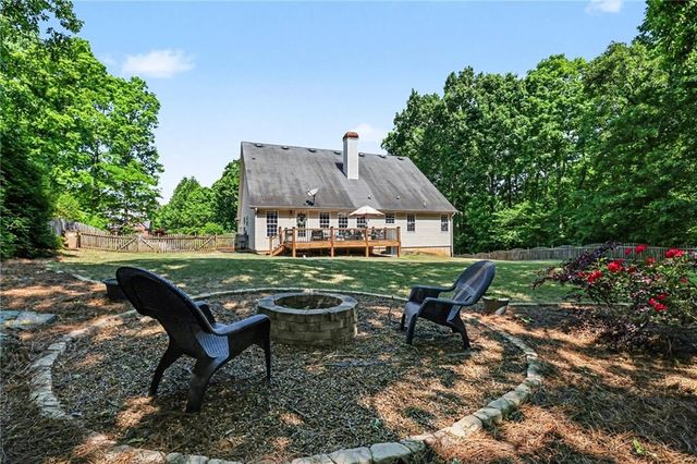 1948 E Bay Street, Hoschton, GA 30548