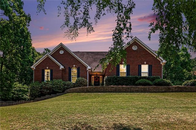 1948 E Bay Street, Hoschton, GA 30548