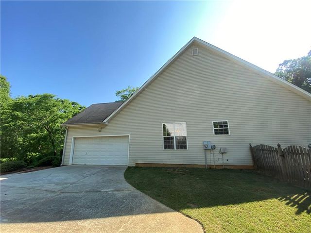 1948 E Bay Street, Hoschton, GA 30548
