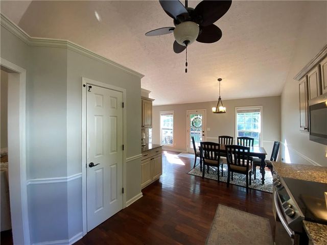 1948 E Bay Street, Hoschton, GA 30548