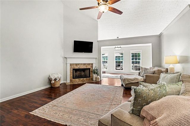 1948 E Bay Street, Hoschton, GA 30548