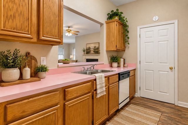 1031 Gaynor Avenue, Duncanville, TX 75137