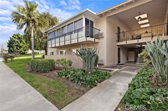 3019 Via Buena Vista B, Laguna Woods, CA 92637