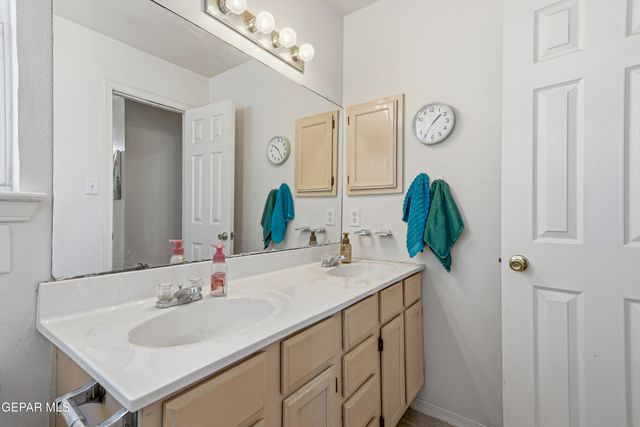376 Rio Dulce Avenue, El Paso, TX 79932