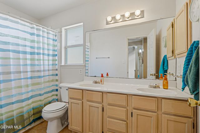376 Rio Dulce Avenue, El Paso, TX 79932