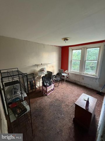 13 WALNUT ST, Marcus Hook, PA 19061