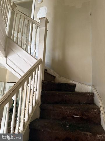 13 WALNUT ST, Marcus Hook, PA 19061