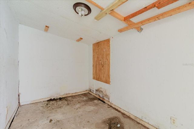 11835 CIRCLE B ROAD, Dade City, FL 33525