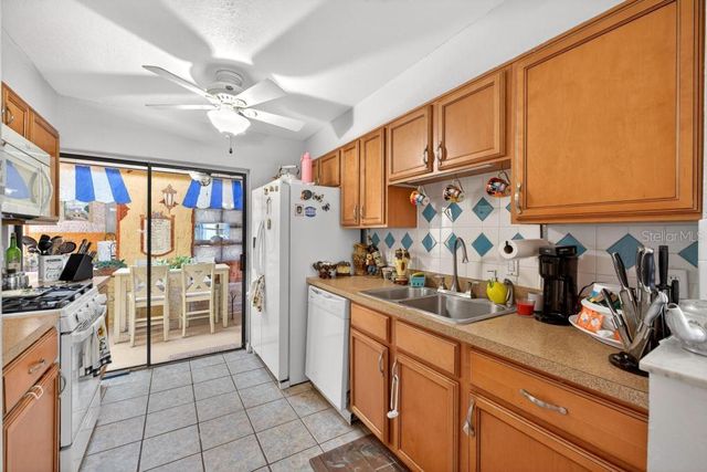 214 PERTH COURT A, Winter Springs, FL 32708