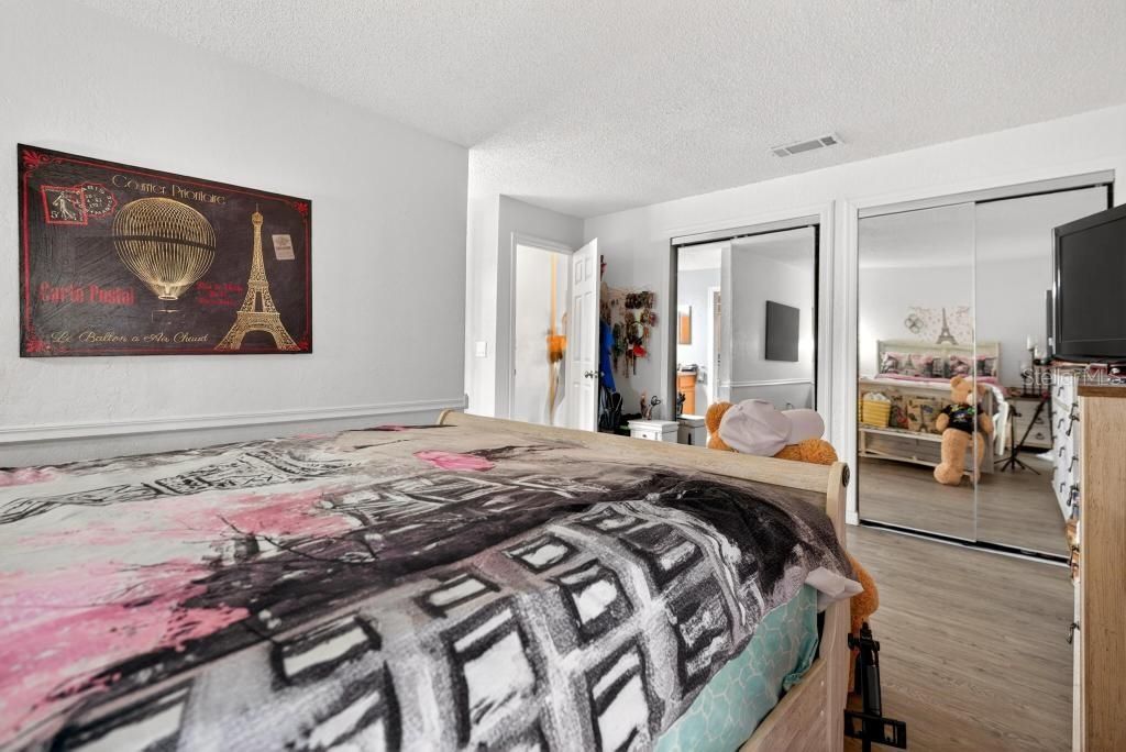 Image 13 of property listing at 214 PERTH COURT A, Winter Springs, FL 32708