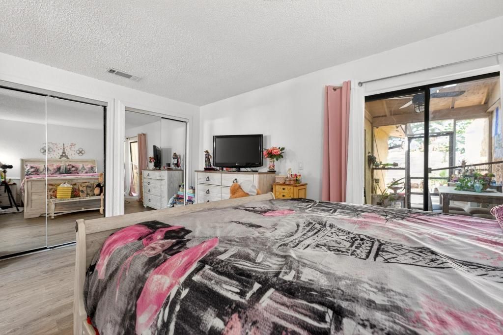 Image 15 of property listing at 214 PERTH COURT A, Winter Springs, FL 32708