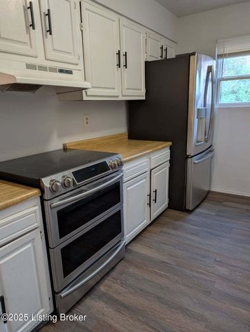 3224 Springfield Dr, Louisville, KY 40214