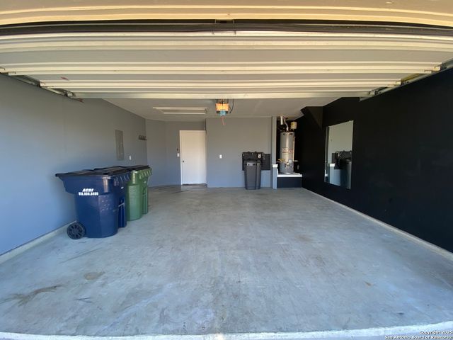 124 Harlan, Hutto, TX 78634