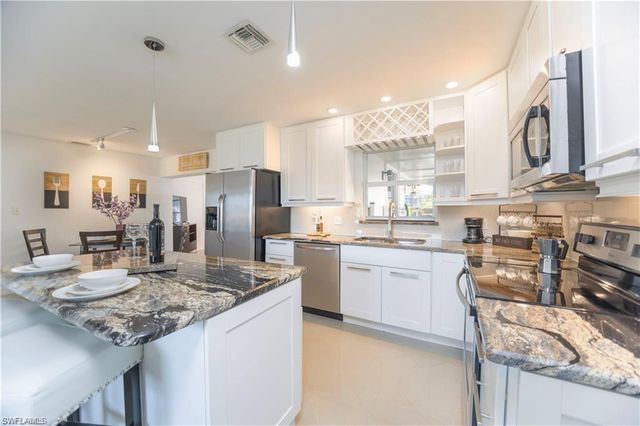 4584 San Antonio LN, Bonita Springs, FL 34134