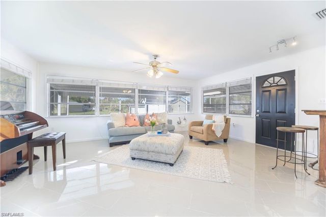4584 San Antonio LN, Bonita Springs, FL 34134
