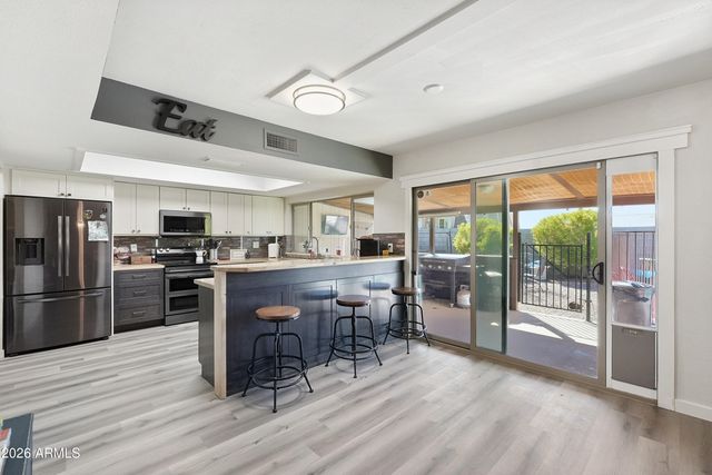 17046 N 37TH Avenue, Glendale, AZ 85308