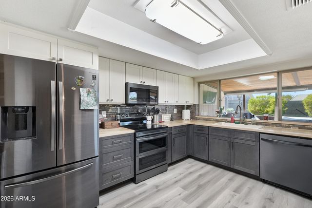17046 N 37TH Avenue, Glendale, AZ 85308