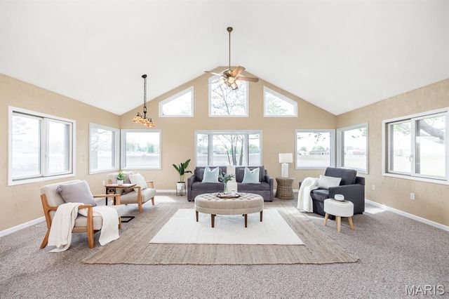 717 Knipp Avenue, Mascoutah, IL 62258