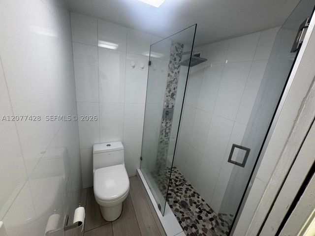 16919 N Bay Rd 108, Sunny Isles Beach, FL 33160
