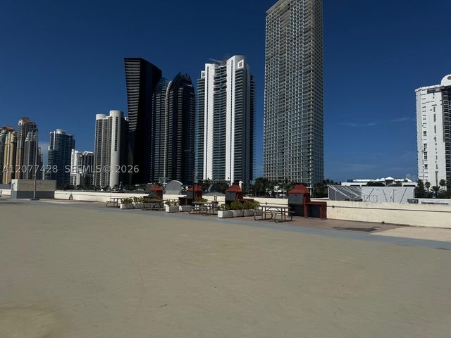 16919 N Bay Rd 108, Sunny Isles Beach, FL 33160