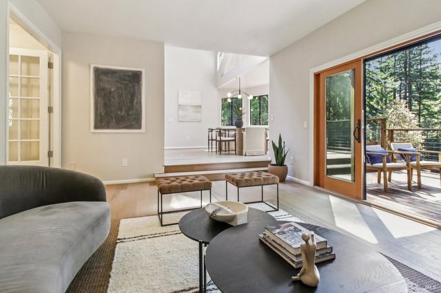 12480 Fiori Ln, Sebastopol, CA 95472