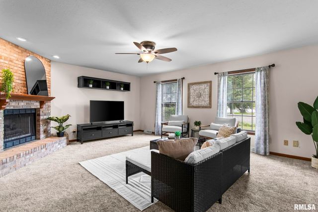 3012 Red Bud Lane, Springfield, IL 62712