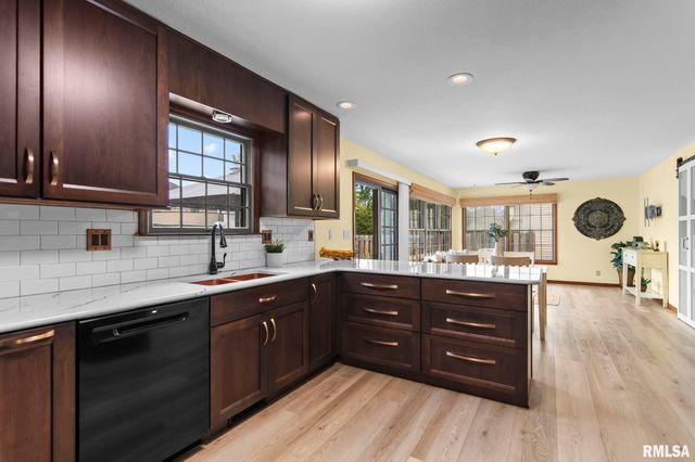 3012 Red Bud Lane, Springfield, IL 62712