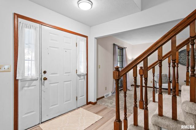 3012 Red Bud Lane, Springfield, IL 62712