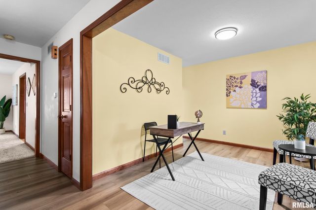 3012 Red Bud Lane, Springfield, IL 62712