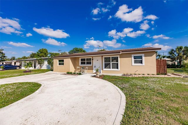 720 NW 38th Ave, Lauderhill, FL 33311