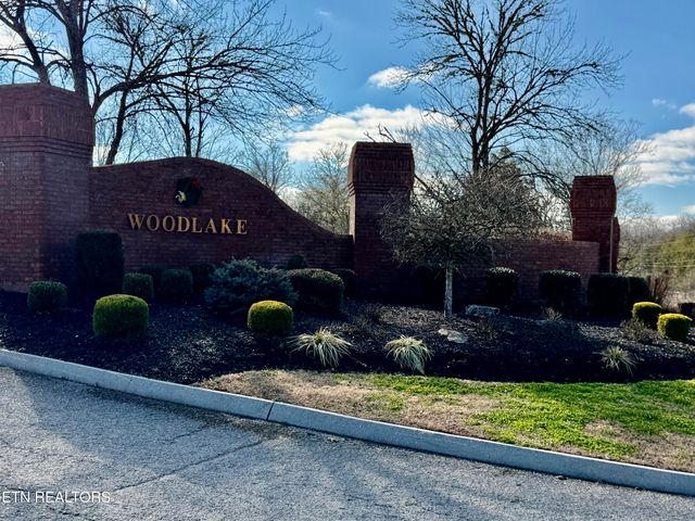 DIVOT Place, Tazewell, TN 37879