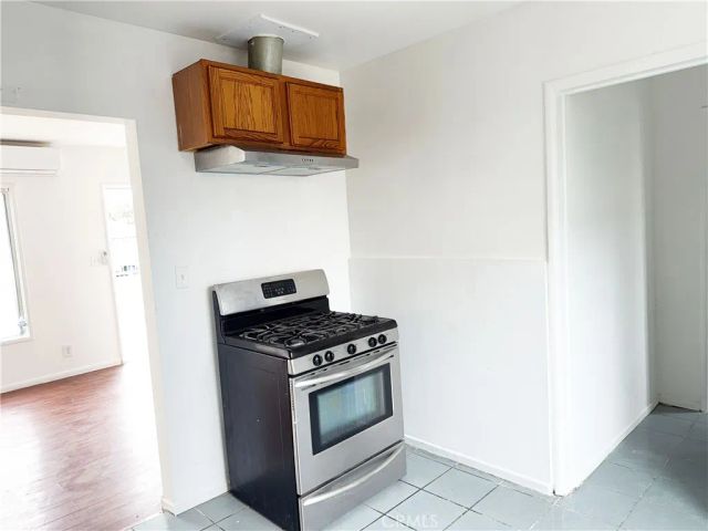 1330 S Reservoir Street, Pomona, CA 91766