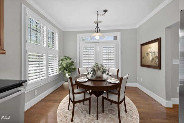 3920 Essex Garden Lane 202, Raleigh, NC 27612