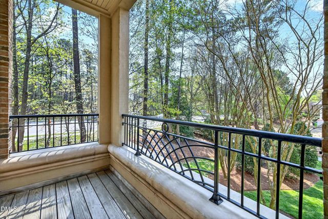 3920 Essex Garden Lane 202, Raleigh, NC 27612