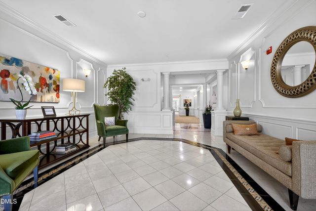 3920 Essex Garden Lane 202, Raleigh, NC 27612