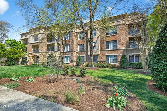 3920 Essex Garden Lane 202, Raleigh, NC 27612