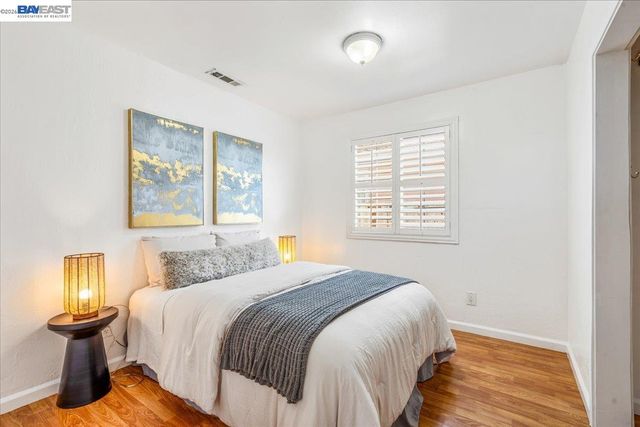 3675 Monterey Blvd, San Leandro, CA 94578