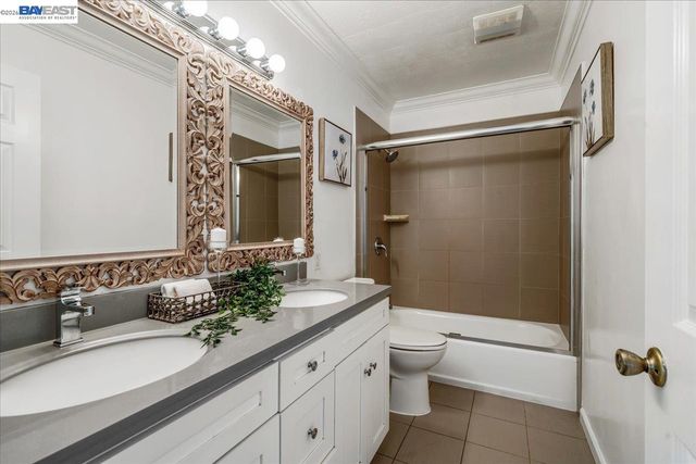 3675 Monterey Blvd, San Leandro, CA 94578