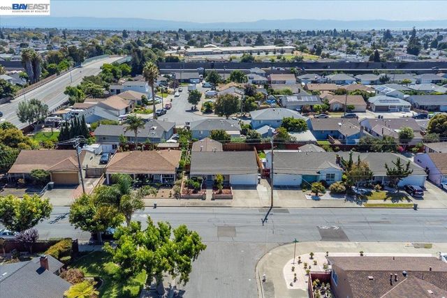 3675 Monterey Blvd, San Leandro, CA 94578