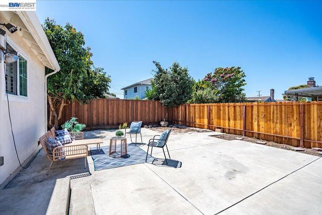 3675 Monterey Blvd, San Leandro, CA 94578