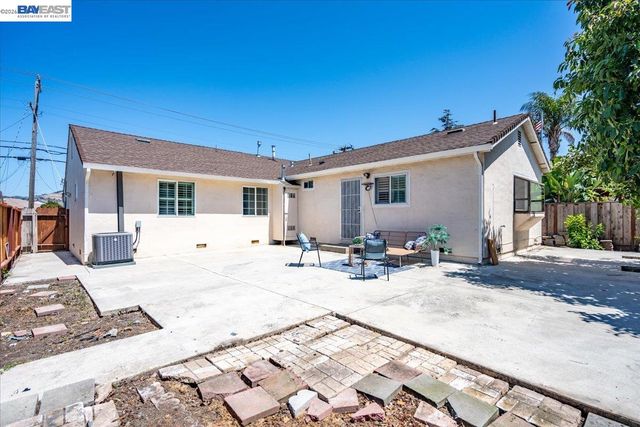 3675 Monterey Blvd, San Leandro, CA 94578